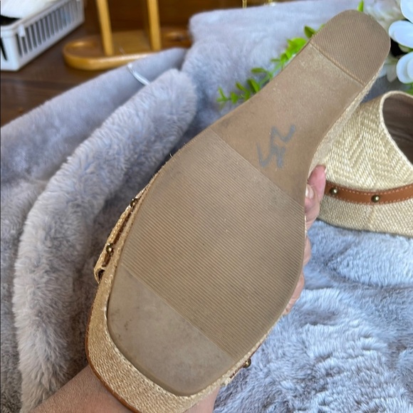 Elegant Tan and Cream Wedge Sandals - Picture 8 of 8
